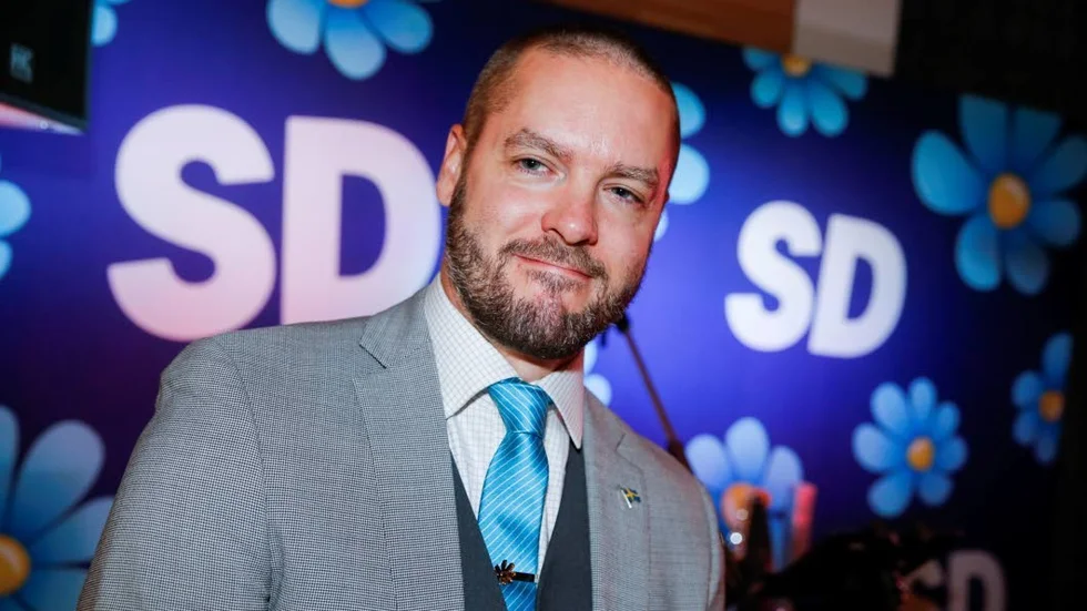 "Vi kommer att gå fram mycket i Norrbotten. Det blir en dubbling av antalet röster generellt över hela länet", säger Robert Håkansson, distriktsordförande för Sverigedemokraterna i Norrbotten.