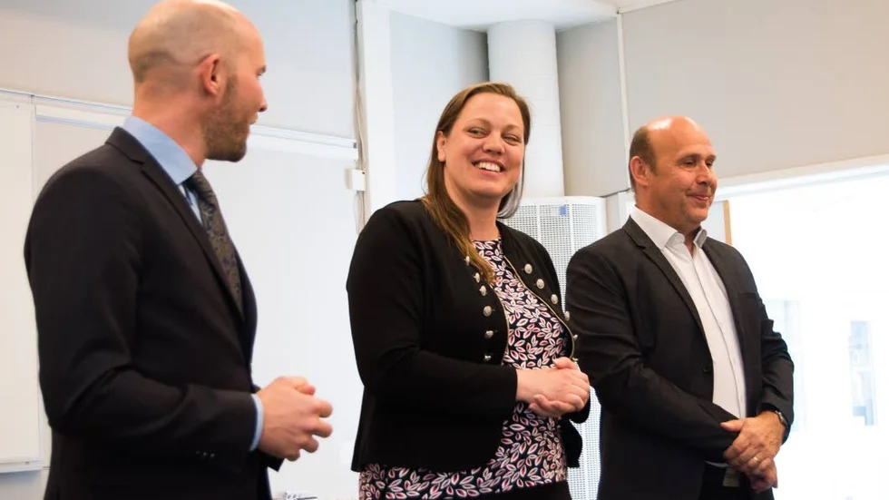 Claes Nordmark (S), kommunalråd i Boden, välkomnar nyetableringen som Claes Nordmark (S), kommunalråd i Boden, Hanna Eriksen, Sverigechef, Fortum Waste Solutions, och Michael Kempi, affärsutvecklare, Fortum Fortum Waste Solutions.  med Hanna Eriksen, Sverigechef, och Michael Kempi, affärsutvecklare, i spetsen tänker göra.