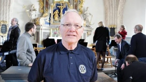 Sten Lindholm som blir ny president i Rotary i sommar var på plats i kyrkan.