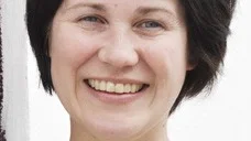 Jenny Karlsson driver café Hyttan och bagarstugan sedan ett år tillbaka, men nu ska hon istället nyöppna lanthandeln vid Gysinge bruk.