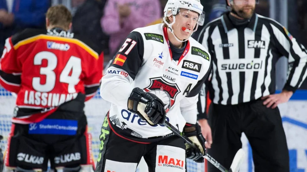 Emil Sylvegård var besviken på Austin Farleys agerande när Oscar Alsenfelt tvingades bryta matchen.