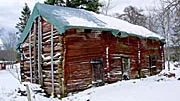Norrtäljes äldsta träbyggnad kommer inte att kunna räddas.