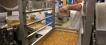 Skolmaten varmhålls för länge