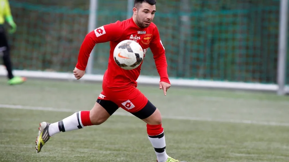Förlust. Syrianska och AndreasAhosson förlorade mot Apollon.