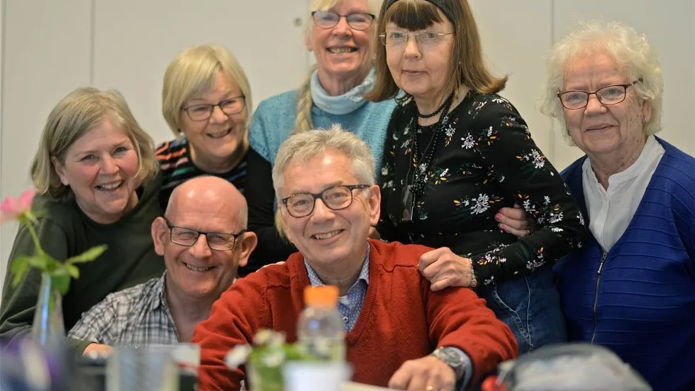 Skrivargruppen. Birgit Sjövall, Monica Lundstedt, Birgitta Strömberg, Agneta Zetterström, Kajsa Karlsson, Sten Arnekrans och Leif Svensson. Britt-Marie Löf var frånvarande då bilden togs.