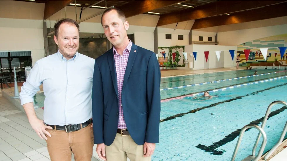 Tobias Smedberg (V) och Erik Pelling (S) offentliggjorde satsningen.