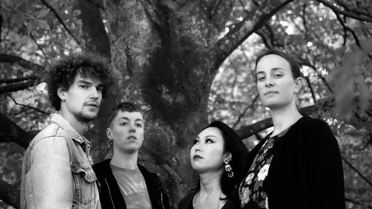 Donovan von Martens, Anna Lund, Naoko Sakata och Malin Wättring spelar tillsamans på albumet Malin Wättring 4 – Live in Hamburg.