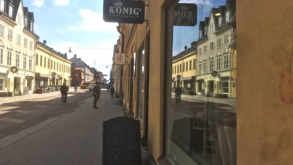 Butiken på Svartbäcksgatan i Uppsala är till salu.