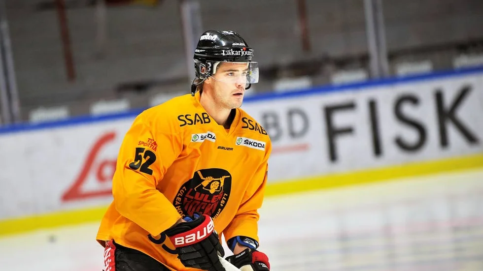När Luleå Hockey möter Färjestad på bortaplan så spelar Karl Fabricius sin 700:e match i moderklubbens a-lag. "Ett tecken på att jag börjar bli gammal", säger han själv.