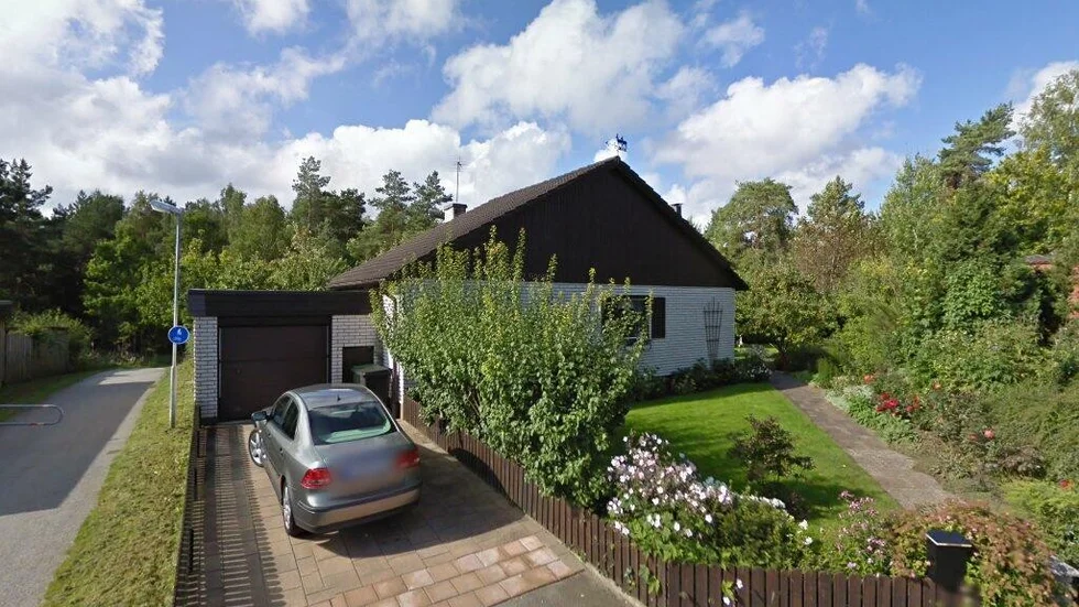 Hasselvändan 18