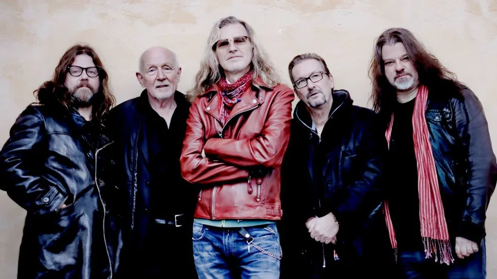 Kaipa Da Capo, med Max Lorentz, Tomas Eriksson, Roine Stolt, Ingemar Bergman och Michael Stolt, gjorde på hemmaplan sin sista spelning för året.