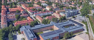 300 meter långt plank ska installeras vid Uppsalaskola – annars får Trafikverket betala 8 miljoner