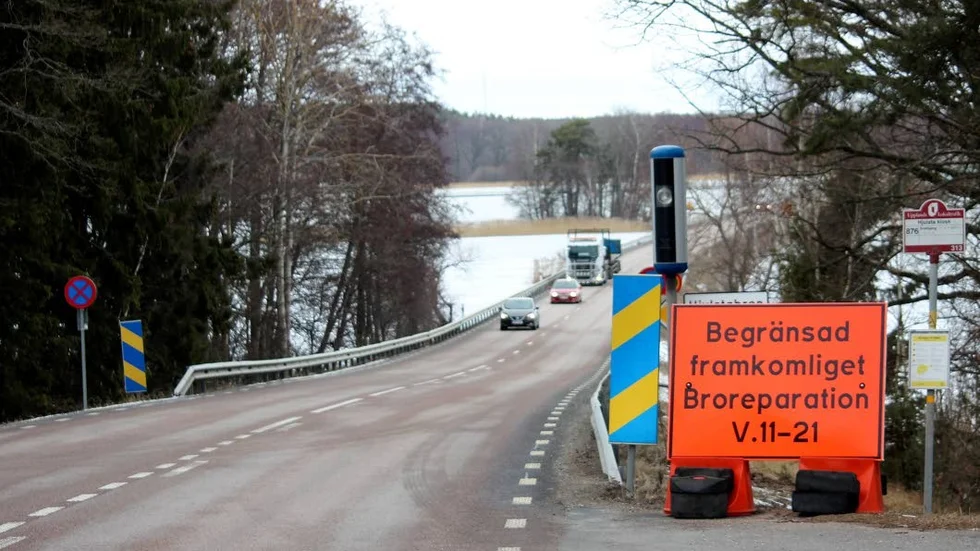 Förberedelserna inför reparationerna av bron gjordes i veckan.