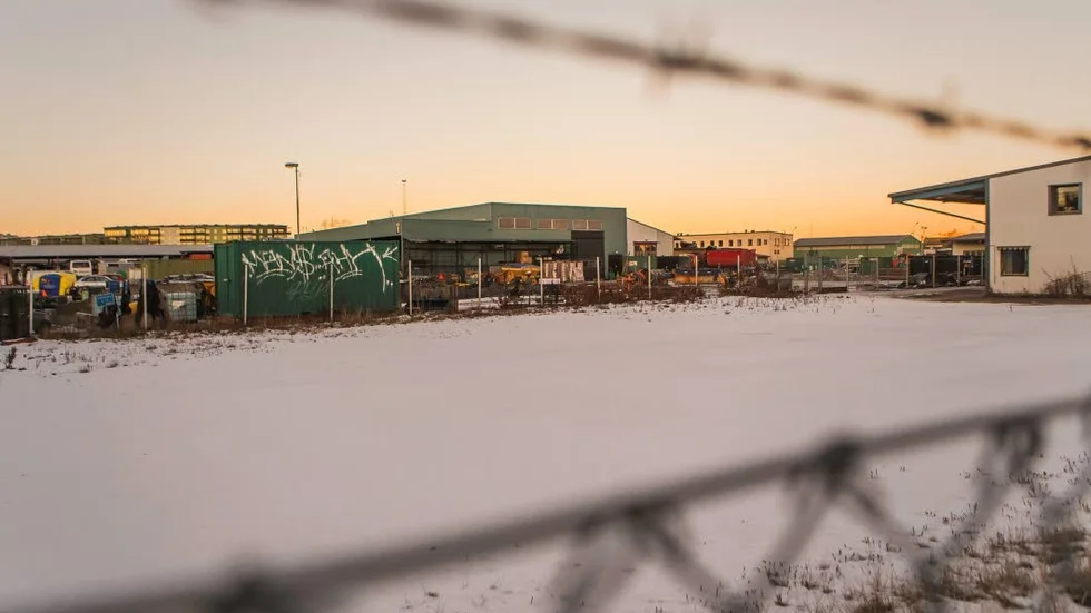 Nya hockeyarenan blir svårare att nå för publik som inte bor i centrala Uppsala, skriver Kjell Carlsson.
