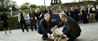 Björck avtackades med kanongåva