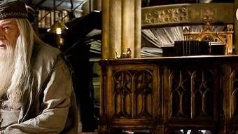 Michael Gambon som Albus Dumbledore.