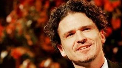Dave Eggers.
