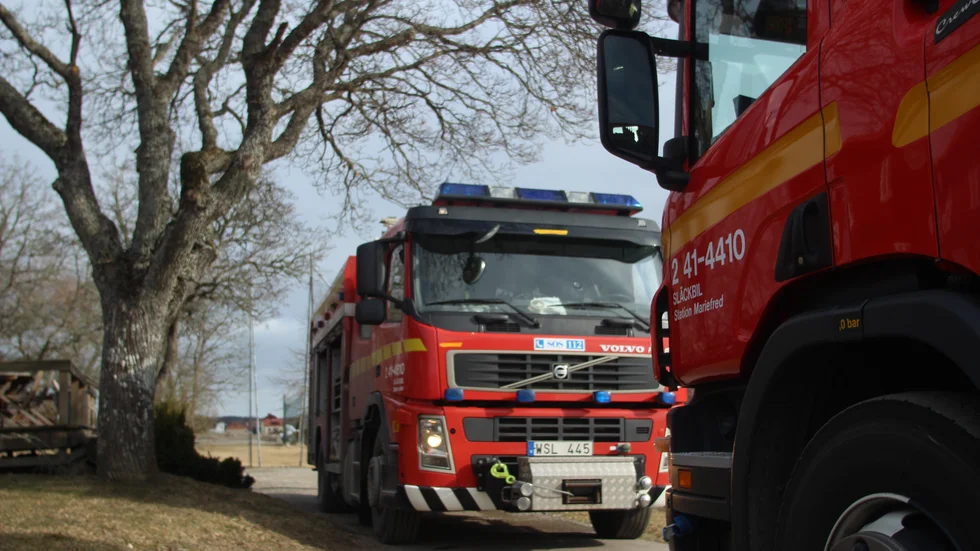 Räddningstjänsten fick på söndagen larm om fordon som åkt ner i ett dike i närhten av Ågelsjön.