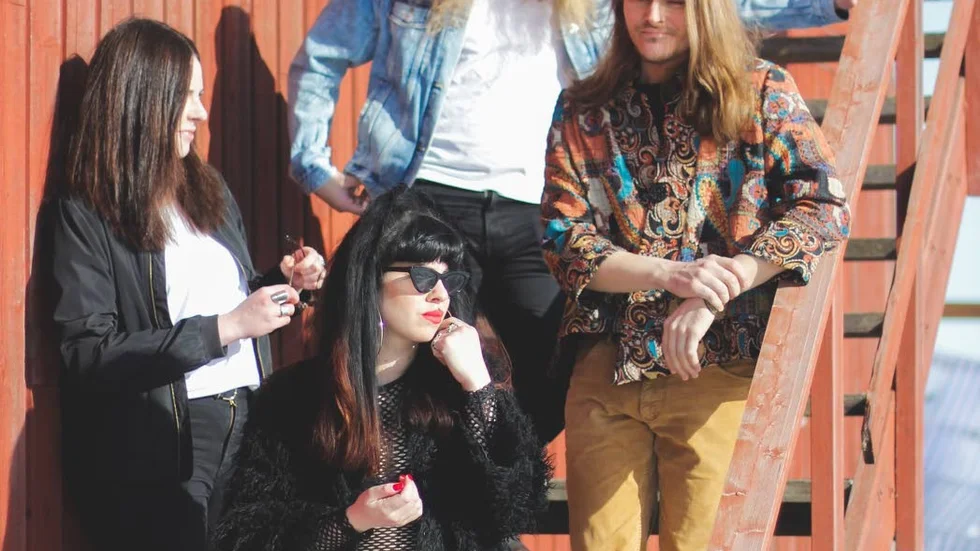 Elin Tannerdal, Jonas Marklund, Fredrika Johansson och William Nordlund utgör Loving Embers