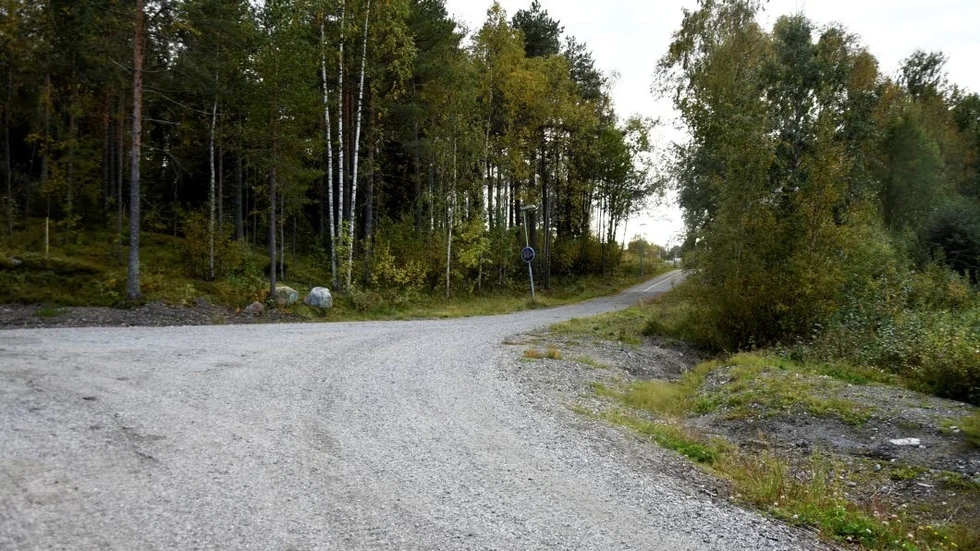 Här, på lilla Mjölkuddsberget, pågår arbetet för fullt.  2020 ska den nya brandstationen stå klar, och året efter återvinningscentralen.