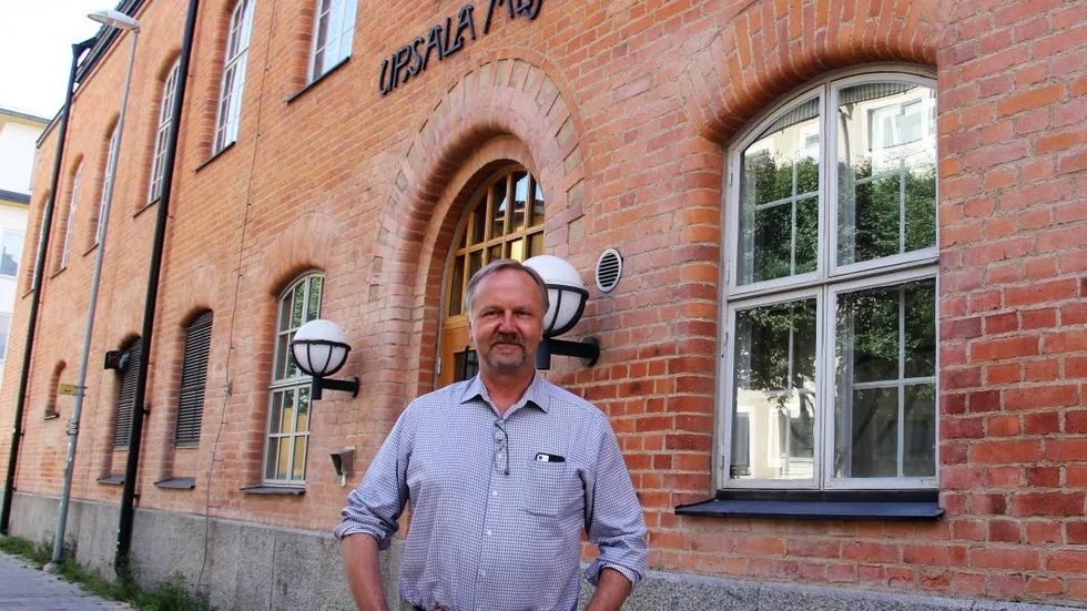 Sten Skiöld är sångare i rockbandet Tectyl. Till vardags jobbar han på IT-företaget Evry som har kontor i det gamla mejeriet i Uppsala, där jubilaren jobbade redan i 18-årsåldern med varuhantering. Nu fyller han 60 år.