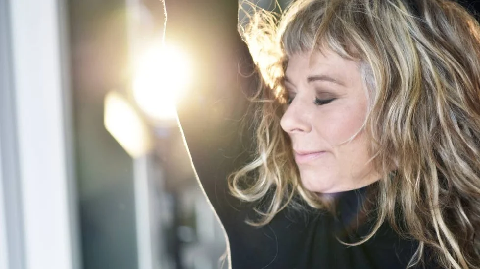 Konstnären, musikern och numera också författaren Stina Wollter.