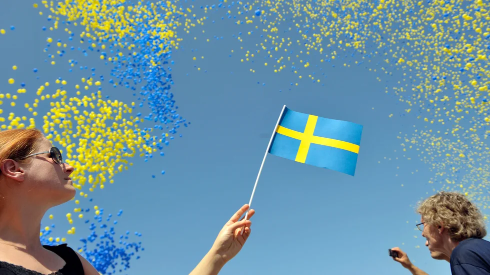 Vi kan mycket väl gå en ljus framtid till mötes, skriver skribenterna (ej de på bild).