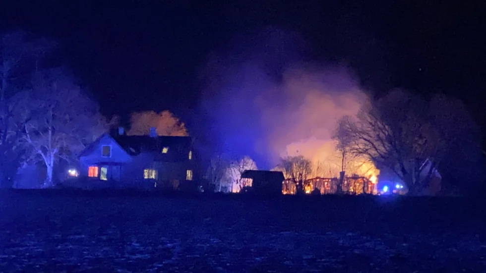 På torsdagskvällen utbröt en brand i en ladugård i Lokrume.