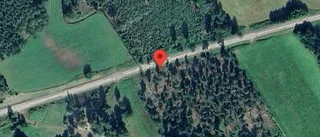 Störning i trafiken på grund av trasigt fordon på väg 135