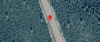 En lastbil i trafikolycka på E4
