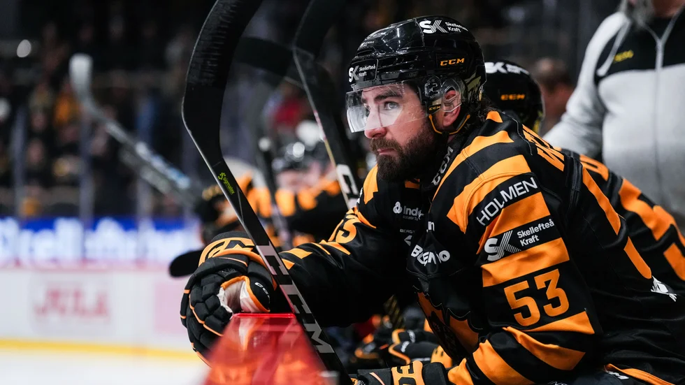 250104 Skellefteås Luke Witkowski under ishockeymatchen i SHL mellan Skellefteå och Färjestad den 4 januari 2025 i Skellefteå. 
Foto: Ola Westerberg / BILDBYRÅN / COP 117 / OW0188