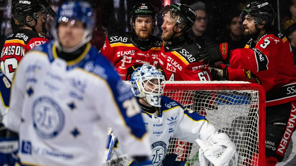 Brendan Shinnimin och Linus Omark låg bakom målet, Omark fick det.