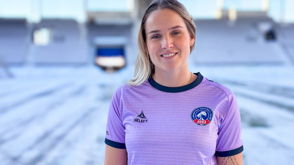 Emma Aldén blir kvar i klubben.