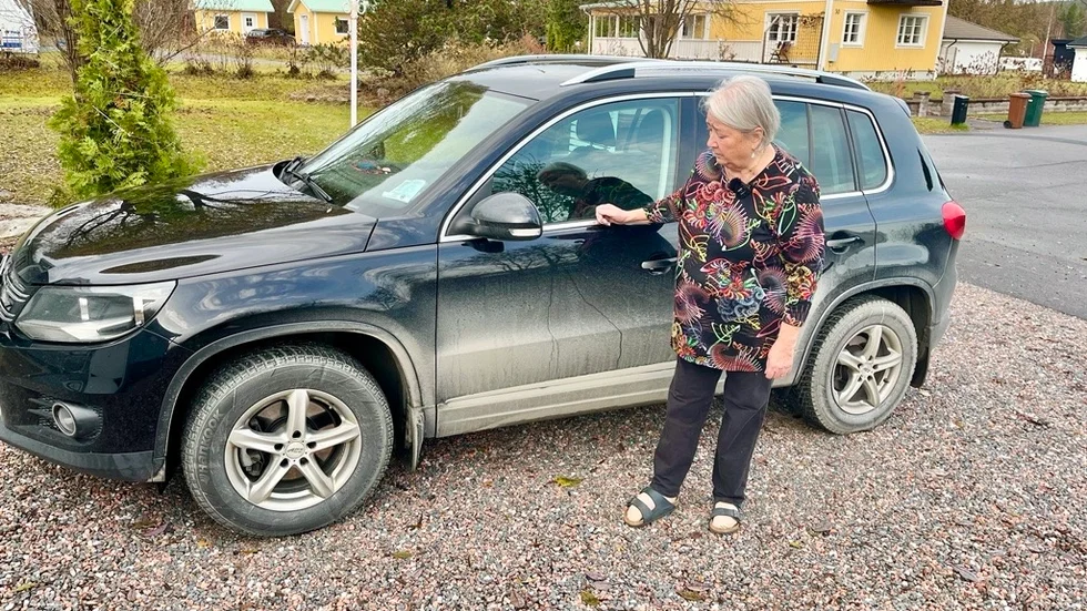 "Det behövs bara en resa fram och tillbaka till stan så är den en lerhög", säger Ros-Marie Norberg Lundh.