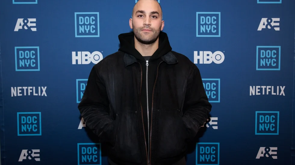 Loran Batti på New Yorks dokumentärfilmsfestival i november där hans film "G – 21 scener från Gottsunda" fick ett särskilt omnämnande. Den hyllades som "enastående uppriktig och stärkande sårbar". 