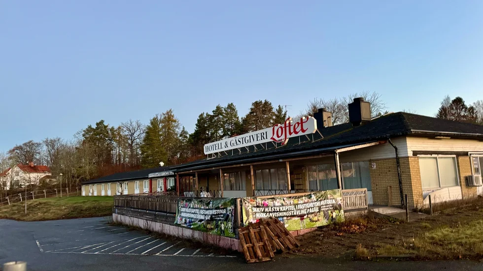 Hotell Loftet förbereds just nu för rivning. Planen med fastigheten är att bygga ett nytt hotell och en snabbmatsrestaurang.