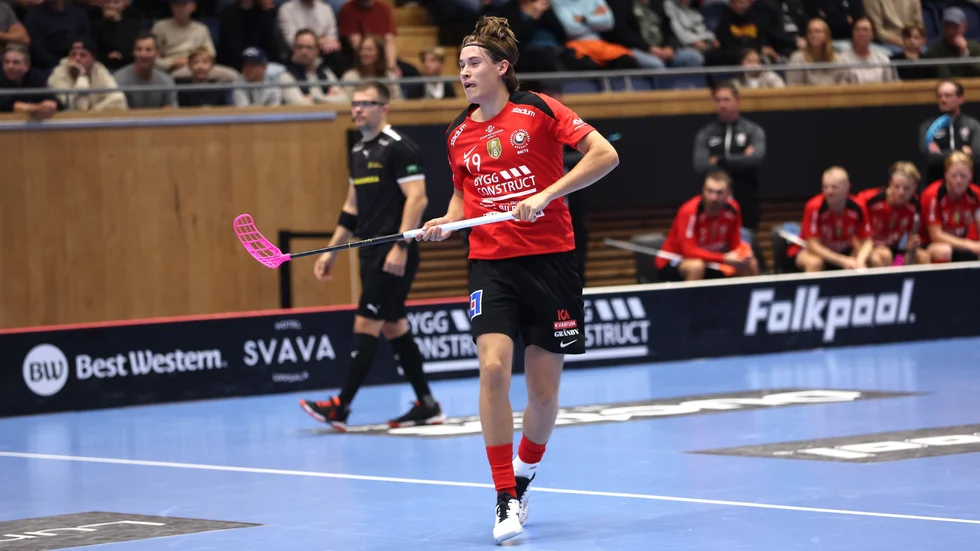 Gabriel Kohonen gjorde comeback efter skada. Han gjorde mål i hemmapremiären men tvingades sedan utgå.