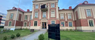 Bostäder i gamla tingshuset överklagas – ska målas om till gult