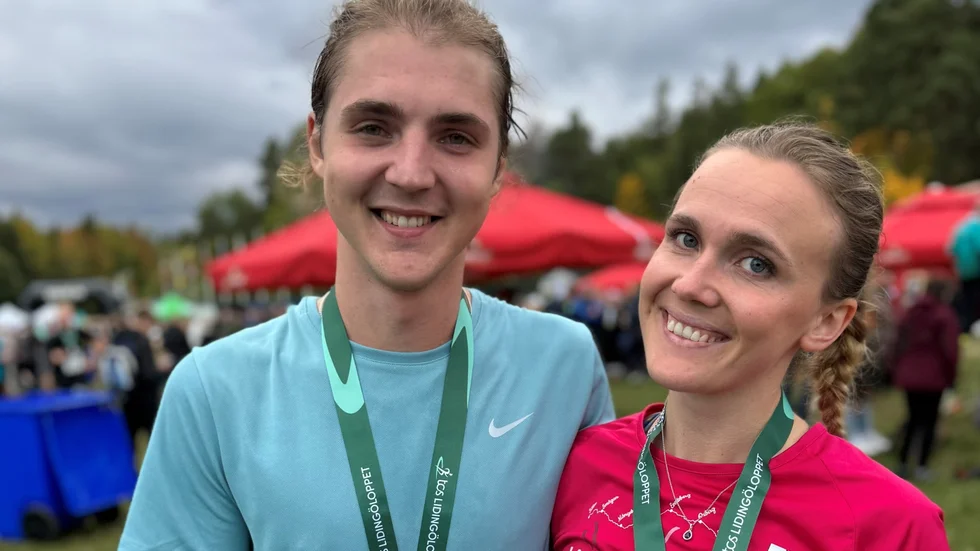 Elias Granat och Alice Erlandsson sprang Lidingöloppet.