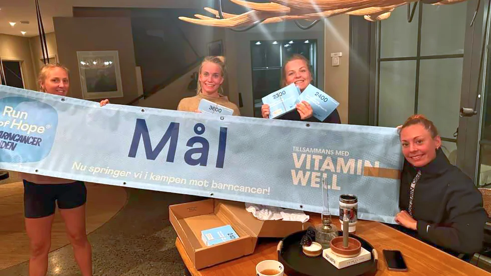 Elin Frisén, Matilda Strandberg, Linnea Mellgren, Helena Lindbom och Maria Filipsson arrangerar ett lopp till förmån för Barncancerfonden i Gånsta i helgen. Helena Lindbom står bakom kameran och syns inte på bilden.