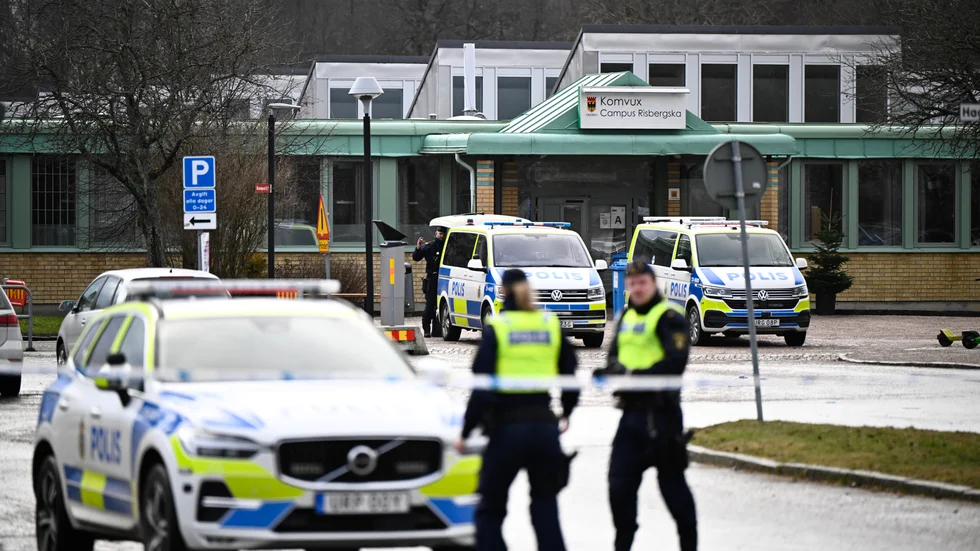 Skjutningen på komvux i Örebro kan leda till att svenska skolor blir alltmer slutna.