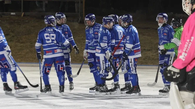 IFK Motala jublade på Venhagsvallen. 7-4 i toppmötet i Målilla, en seger som var ett stort steg mot kval.