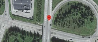 Olycka på väg 830 – stopp i ett körfält