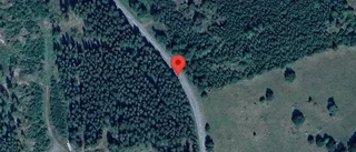 Stopp i trafiken efter bilbrand på väg 741