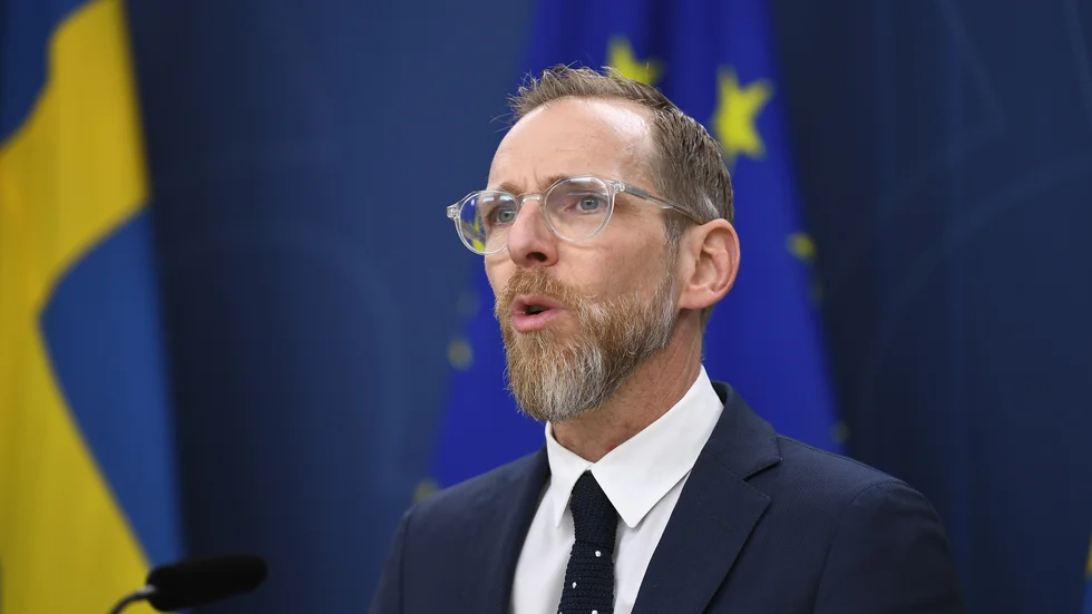 Socialminister Jakob Forssmed ger en uppdatering om marburgviruset vid en pressträff på torsdagen.