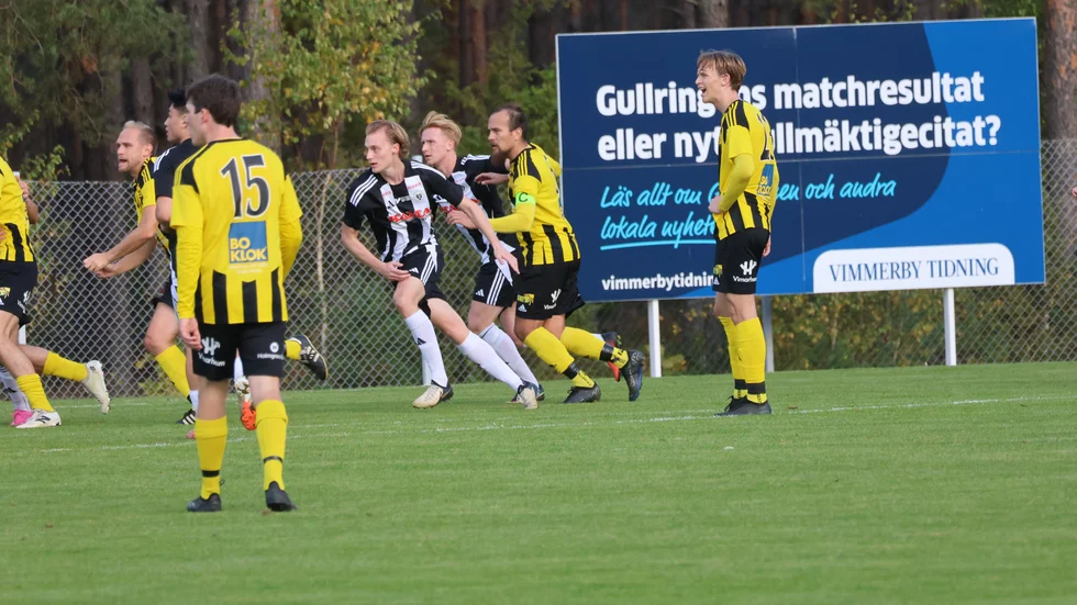 Gullringen mötte Tenhult i säsongens sista match.