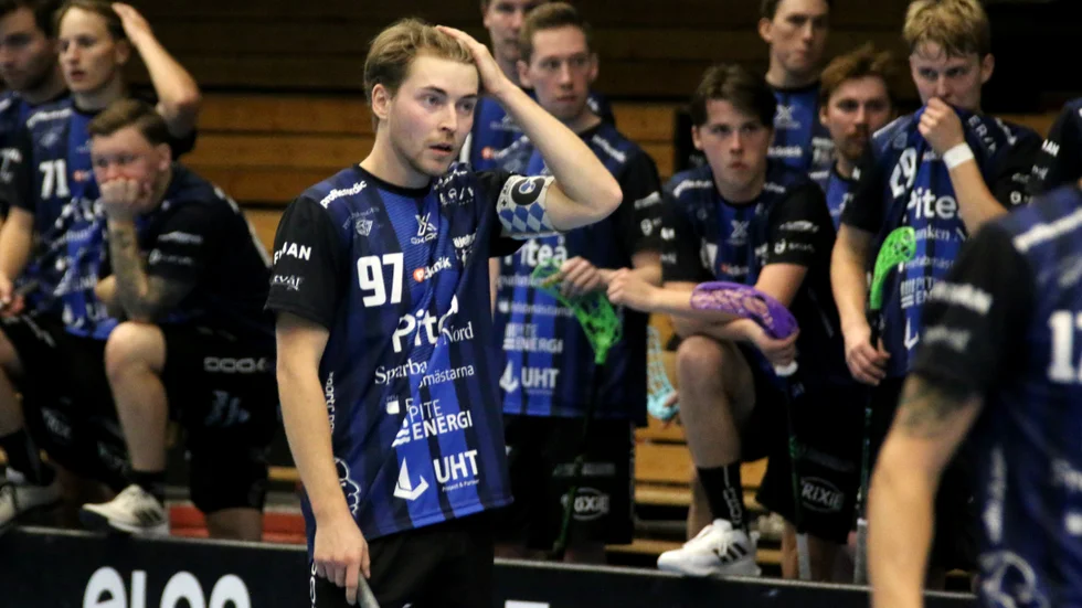 Kevin Öhlund är lagkapten i Öjebyns IBF som byter tränare. John Wirkola hoppar av och Joel Grape ersätter.