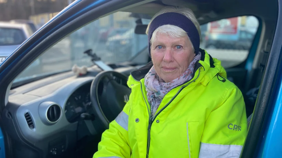 Marianne Valtersson fick åka hem vid förra tillfället, men får nu äntligen en ny chans att hämta ut sina vinterdäck. "Jag fick köpa nya vinterdäck för att jag inte fick ut de andra", säger hon.