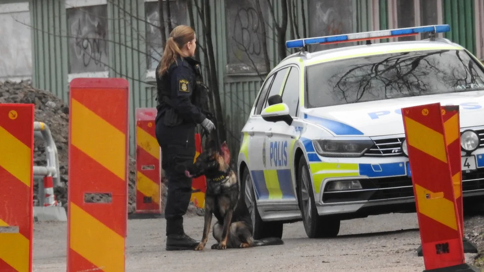 Ett stort polispådrag pågår i Nyköping. 