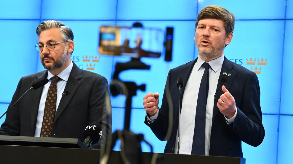 Martin Ådahl (C) till höger, här tillsammans med Centerpartiets partiledare Muharrem Demirok.